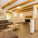 Holiday Home Olga With Pool &Pet Friendly