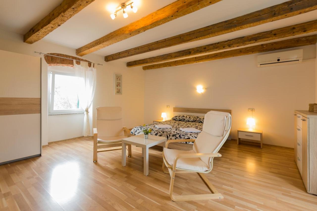 Holiday Olga With Pool &pet Friendly